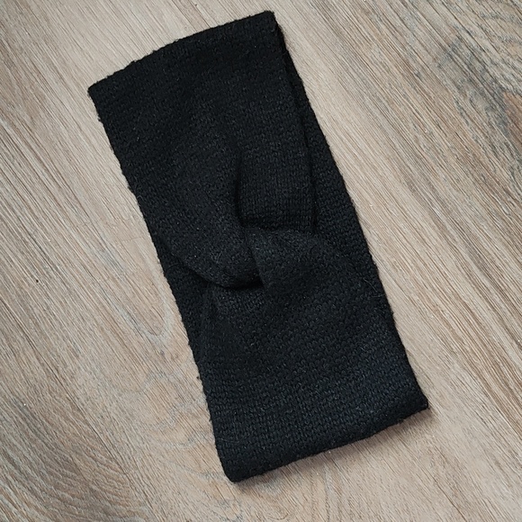 Cold weather headband - Picture 1 of 2